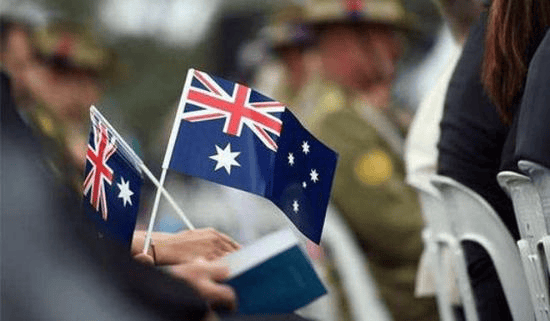 国务院常务会议审议通过《医疗卫生强基工程实施方案》◆财政部等五部门联合印发《关于领取个人养老金有关问题的通知》